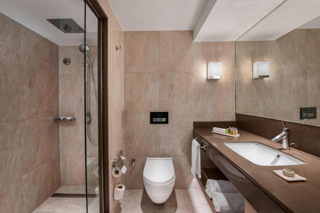 فندق رينيسانس بولات إسطنبول حمام

