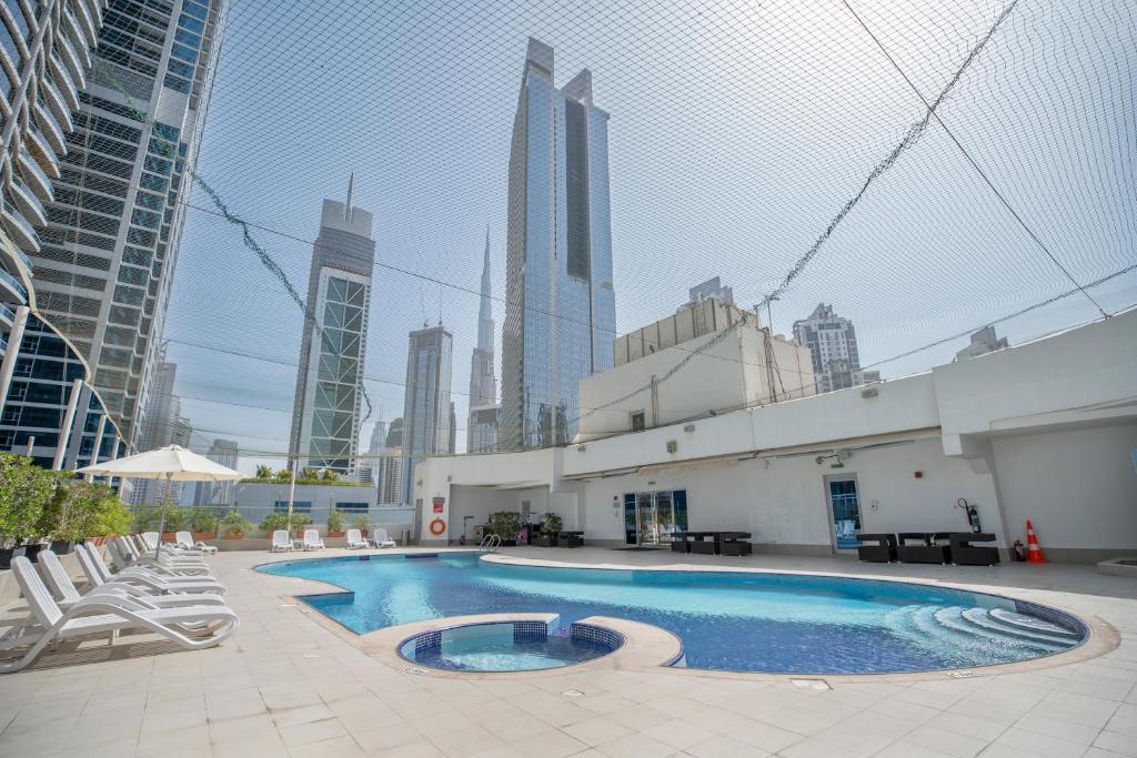 سيتي بريمير للشقق الفندقية مسبح