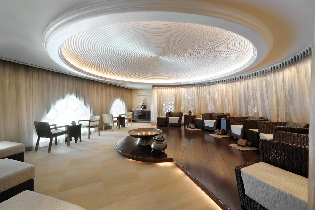 فندق القصر داون تاون دبي جلسات