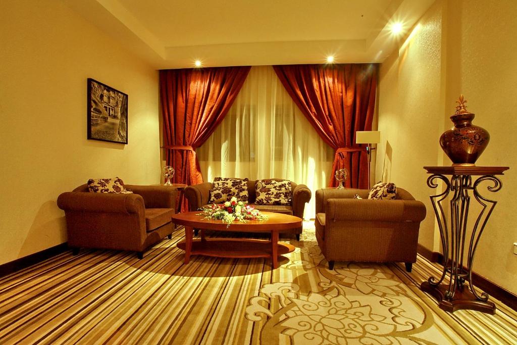 فندق كورال العليا غرفة معيشة
